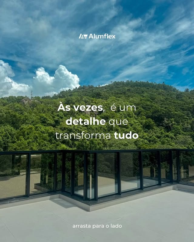 Terraço com fechamento em vidro Alumflex